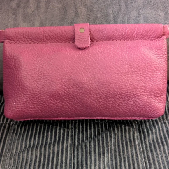 Portland Leather Iris Famed Framed Pouch - Picture 5 of 7